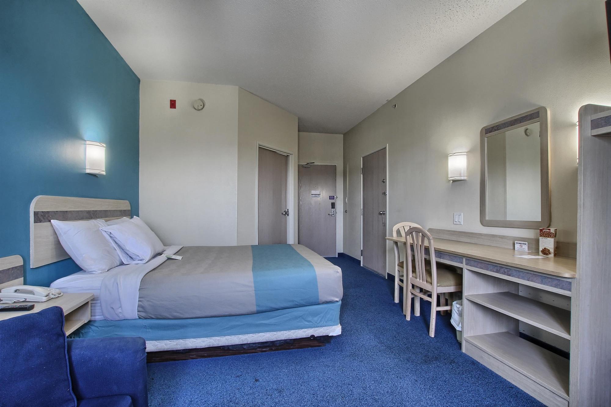 Motel 6-London, On - Ontario Bagian luar foto