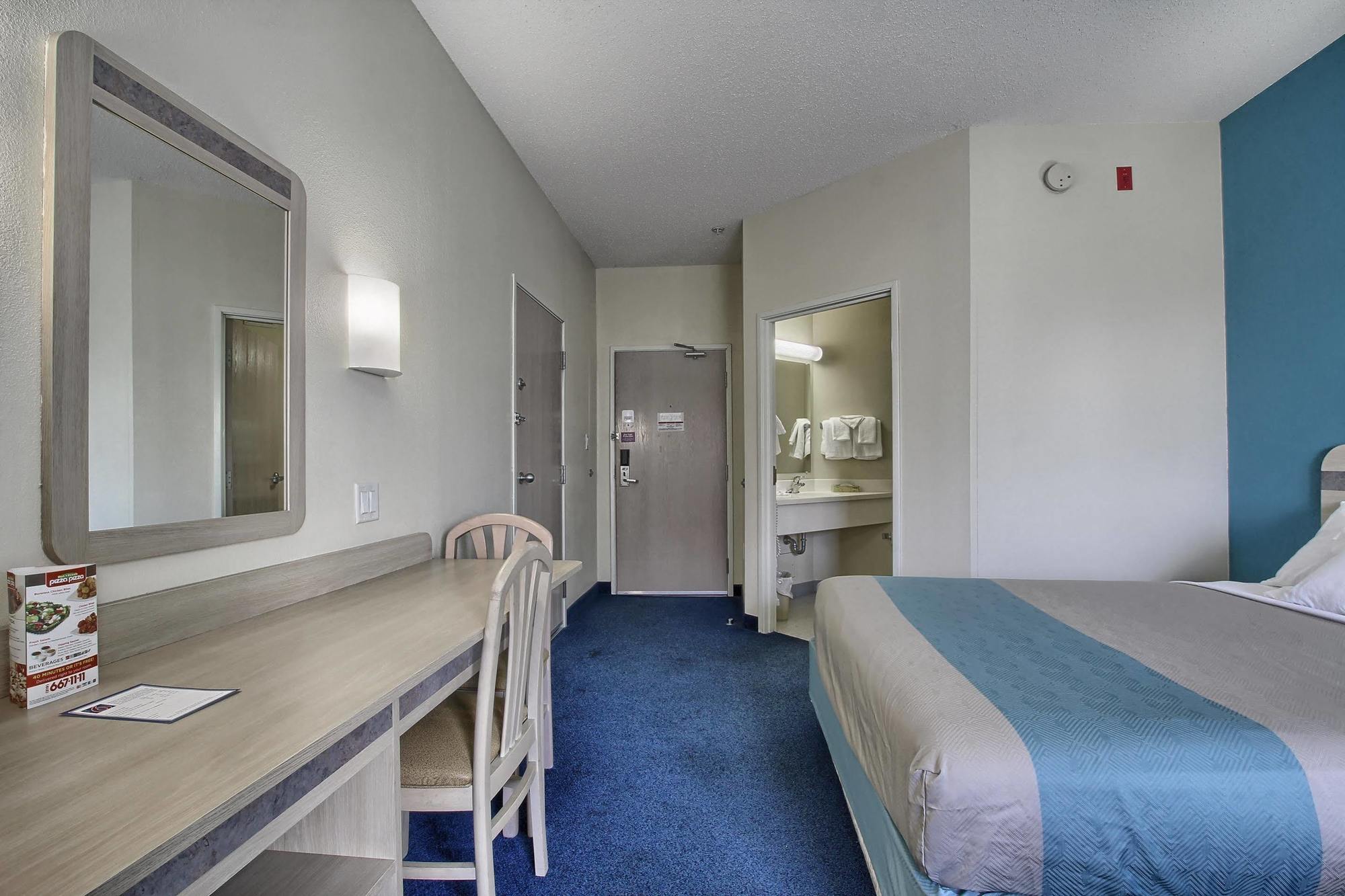 Motel 6-London, On - Ontario Bagian luar foto